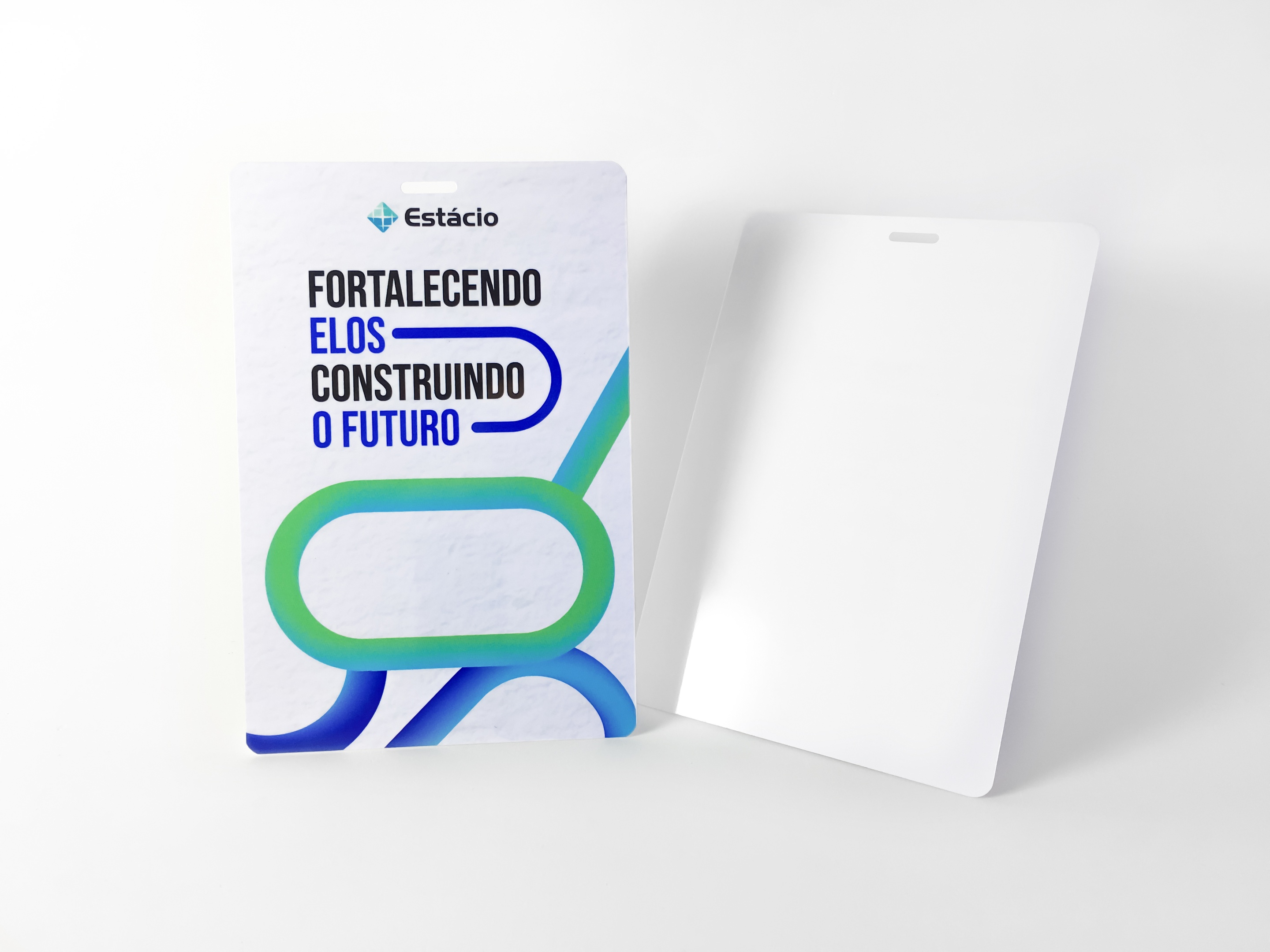 Credencial personalizada com verso branco