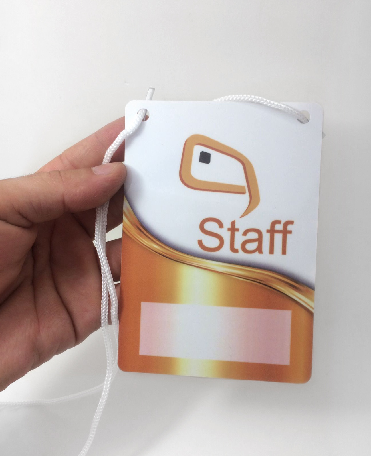 Credencial para feiras e eventos, feitas em pvc laminado, proporciona qualidade e durabilidade!